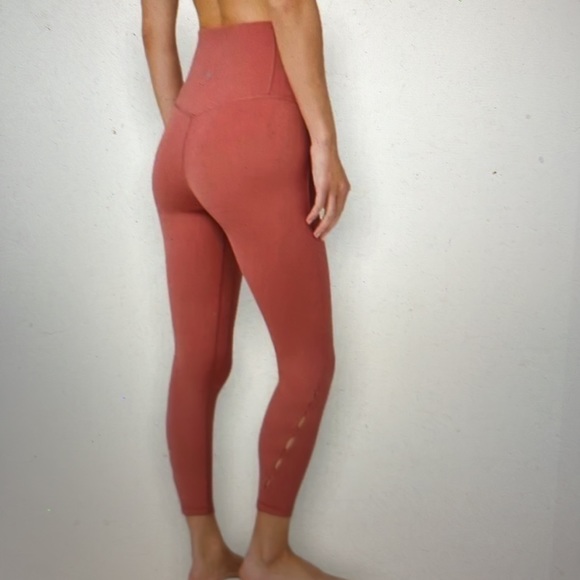 lululemon athletica Pants - Lululemon NEW Brier Rose Unlimit High Rise Tight sz 2